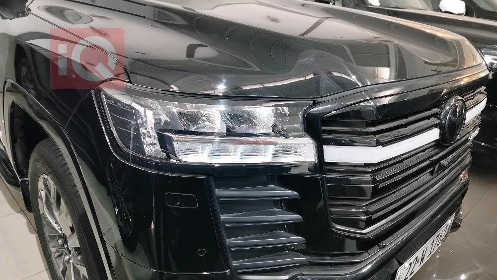 تويوتا لاندكروزر